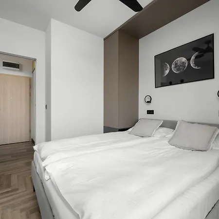 Przestronny Z Ogrodem By Renters Διαμέρισμα Βρότσλαβ
