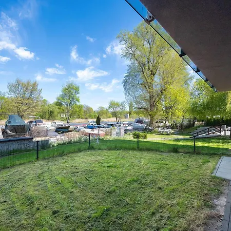 Przestronny Z Ogrodem By Renters Διαμέρισμα