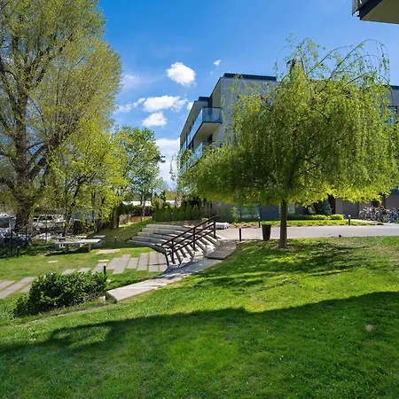 Przestronny Z Ogrodem By Renters Διαμέρισμα *